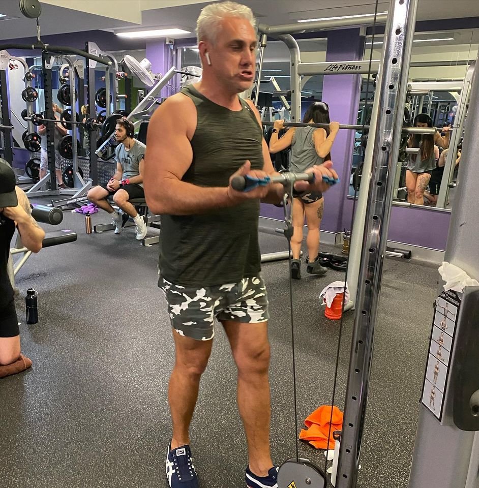 Some of the best gifts in life come badly wrapped. COVID-19 hit and I lost 164 speaking gigs in 2 weeks for 2020. But  #COVIDClarity set in and I forgot what I lost and looked at what I could gain. I gained 400 zoom conferences. I lost late-night flights but gained Bikram yoga.