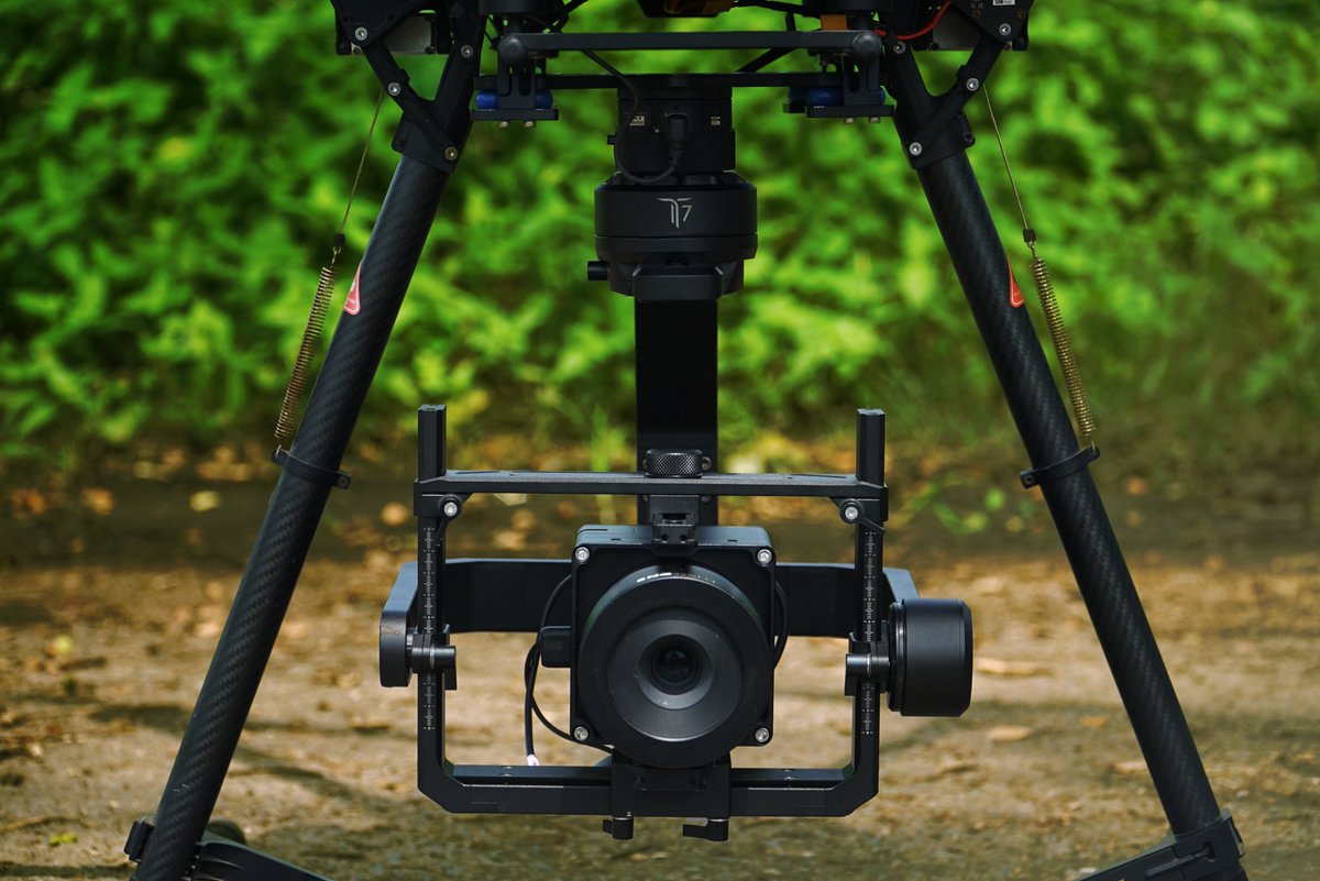 gremsytech's tweet photo. Gremsy T7 in the setup with Phase One iXM-50/100 - A perfect couple to satisfy diverse mapping, surveying, and inspection applications.
>>Something new to support this setup is coming soon.
#gremsy #gremsytech #gremsyt7 #dronecameragimbal #phaseonecamera #mapping #inspection https://t.co/Avvlw0VBkr