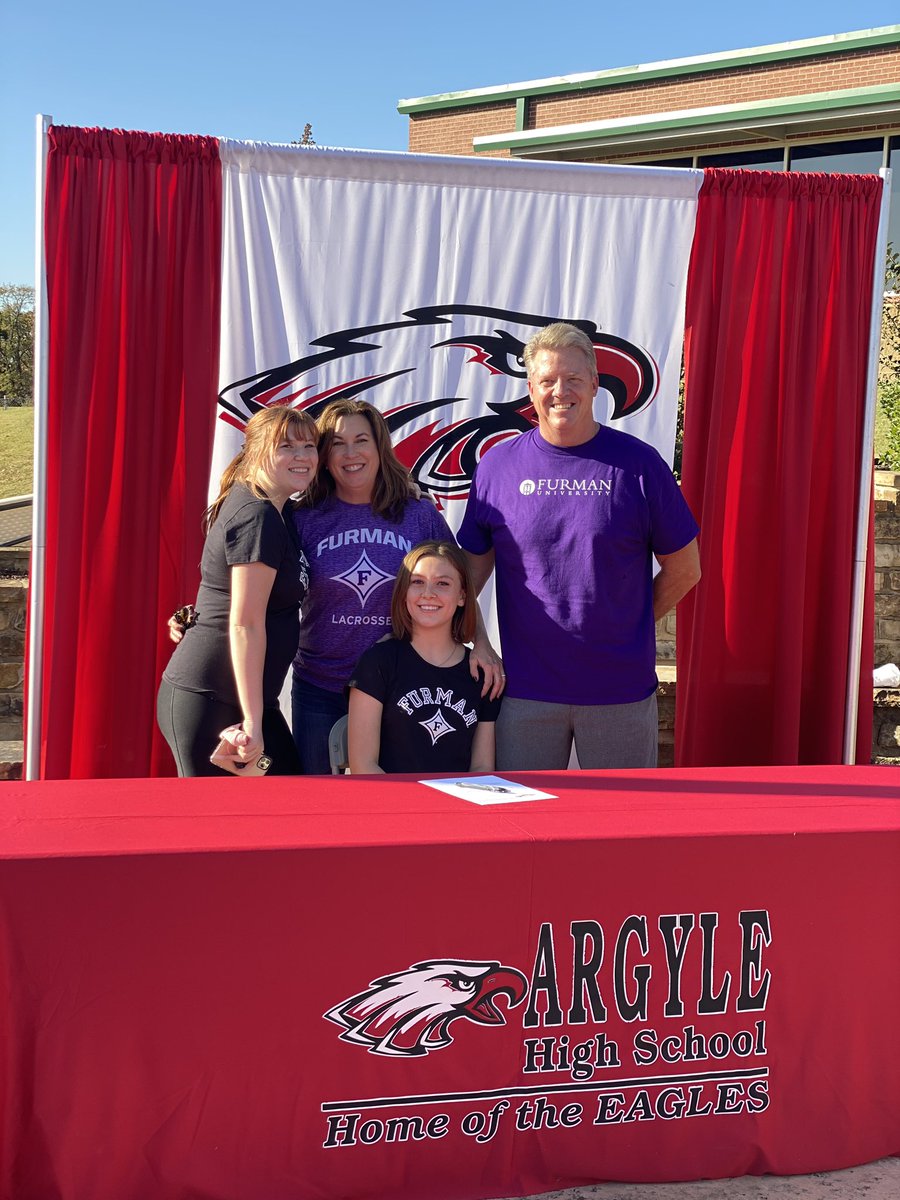 214Lacrosse's tweet photo. 🌟Congrats to our 2021 Goalie, Kenzie McCormick, on signing her National Letter of Intent to play Lacrosse at Furman University!!💛We are so proud of you!!👏🏼Go Paladins!💜🤍
•
#214edge
#214recruiting 
#family214ever https://t.co/gU2sGghC4L
