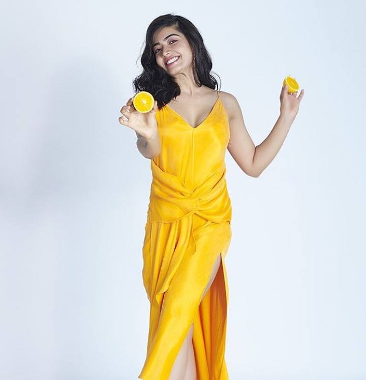 ನನ್ನ ದೇವತೆ ರಶ್ಮಿಕಾ  @iamRashmikaನೀವು ಚಿತ್ರರಂಗದ ರಾಣಿ  #pushpaಶೂಟಿಂಗ್ ಸಮಯದ ಶುಭವಾಗಲಿನೀವು ಮಾದಕ ನೀವು ಚಿನ್ನದ ಸೌಂದರ್ಯನೀವು ನನ್ನ ನೆಚ್ಚಿನ ಸ್ವೀಟಿನೀವು ನನ್ನ ಜೀವನಕ್ಕಿಂತ ಹೆಚ್ಚುಸಾಕಷ್ಟು ಪ್ರೀತಿ  ನಿಮ್ಮ ಪ್ರಾಮಾಣಿಕ ಅಭಿಮಾನಿ  #RashmikaMandanna