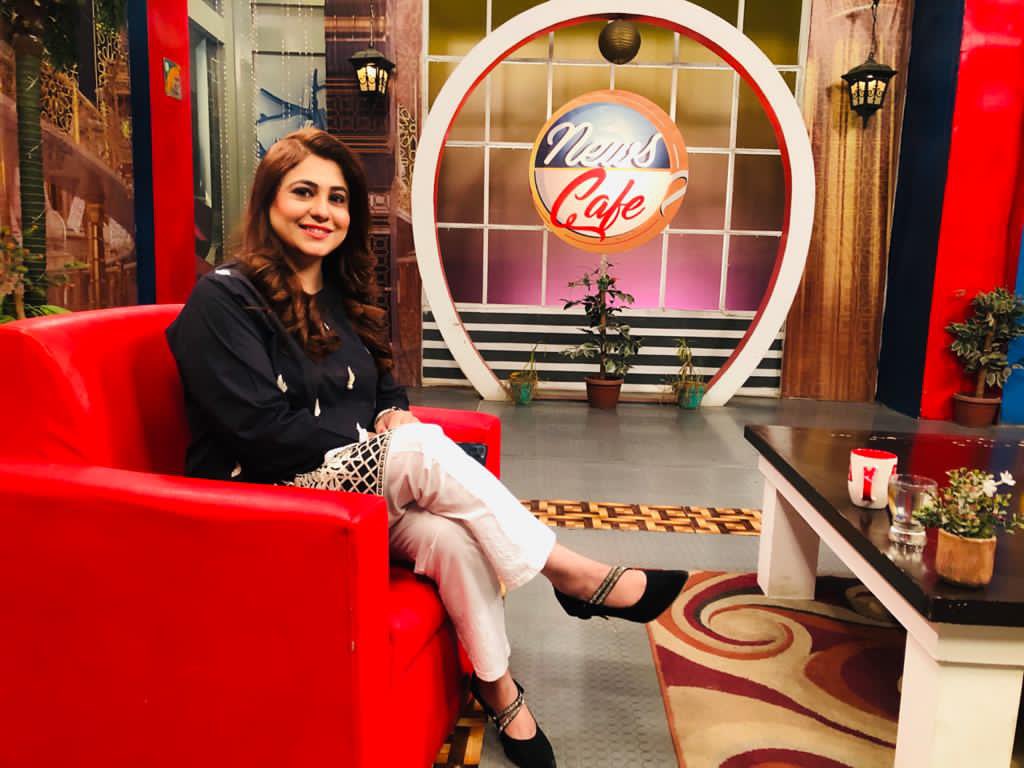 NaziaAliUncut's tweet photo. Had a healthy discussion about #womenEmpowerment in #NewsCafe Live Morning Show at #AbbTakkNews
#NaziaAli ✍🏻
#PakistanKiBeti 🇵🇰
#Columnist #Social_Activist
#ProgramHost #FaizNetwork https://t.co/JflvWrEcSs