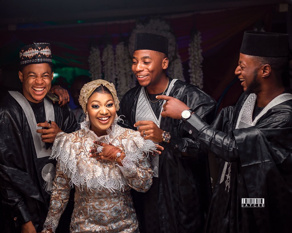 character__9's tweet image. Year 1             Vs            Year 2020
May Almighty Allah grant us all happiness in this world and hereafter 🙏