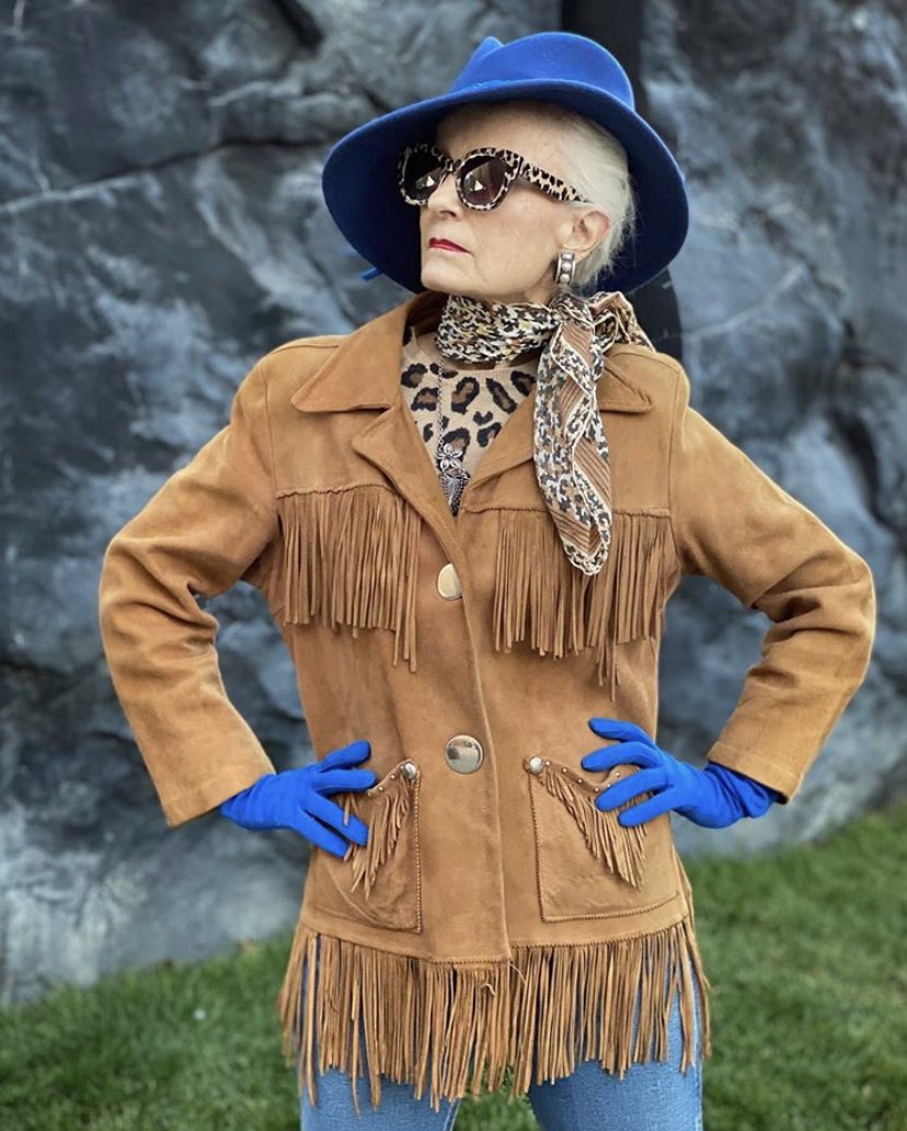 cjmillinery's tweet photo. Thank you to the utterly fabulous @stylecrone for modelling our Trilby in electric blue and showing us all how to wear it State Side! Adore this Cowboy look #stylecrone #cowgirl #trilbys #hats #carriejenkinsonmillinery #style #fashion #winterstyle https://t.co/YsxKpkeN91
