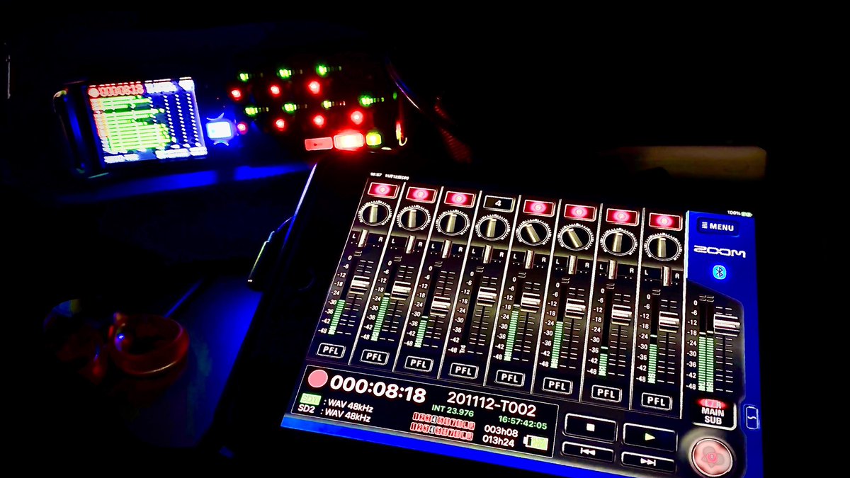 rm_go_go's tweet photo. #zoom #zoomf8n #f8n #fieldrecorder #bluetoothcontlloer https://t.co/ffCaX5iDLc