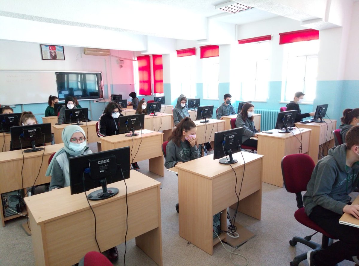 GumusKod's tweet photo. Gümüşhane Türk Telekom Fen Lisesi - Bilge Kunduz etkinliği @bilgekunduzorg @makifodabas @Aladag01Ismail https://t.co/RZ7NHZHiCh