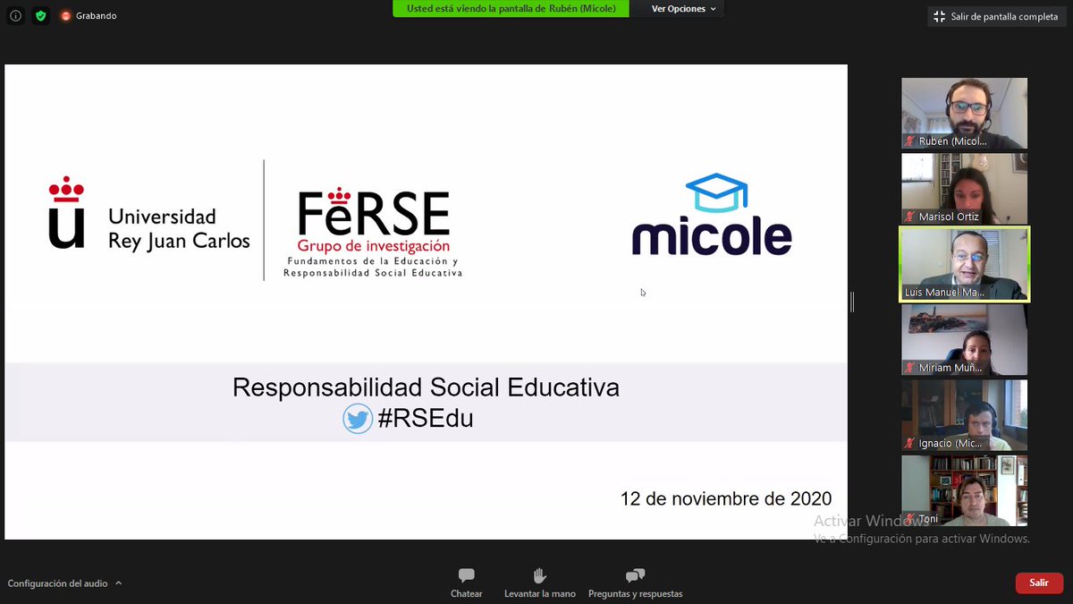 SorayaOronoz's tweet photo. Luis Manuel Martínez nos está contando en qué consiste la Responsabilidad Social Educativa #RSEdu 

"Todo en mi empresa es Responsabilidad Social, es una forma de ser y de hacer" (Luis Manuel Martínez). https://t.co/rl4DD3PZjQ