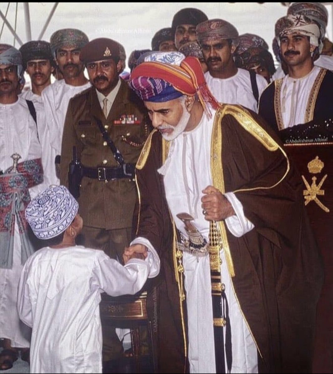 مولانا السلطان طيب الله ثراك 
ستبقى راسخا فينا جيلا بعد جيل
       #قابوس_في_قلوبنا