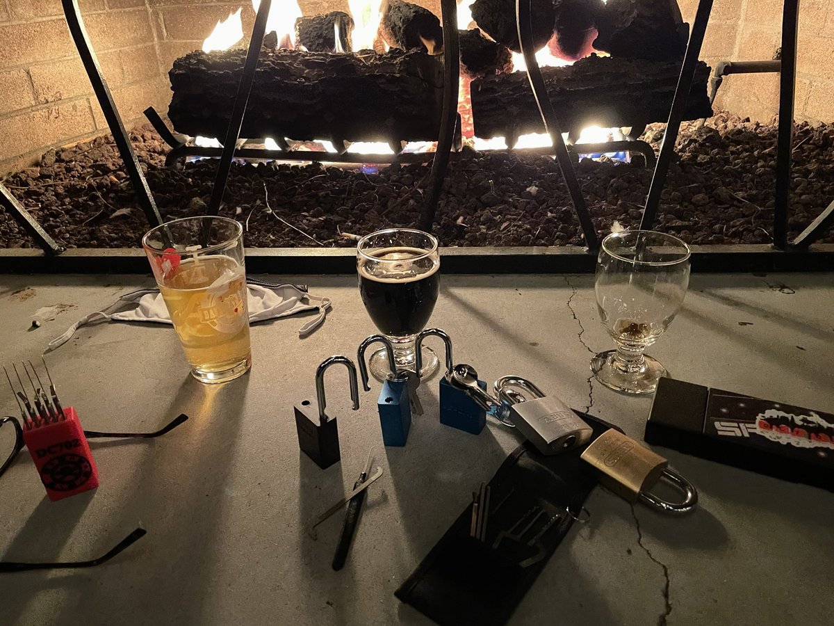 its_dc702's tweet photo. Nice relaxing night of picking :)
Join us on Wednesdays to learn more!
#DC702 https://t.co/5dPdbYsAev