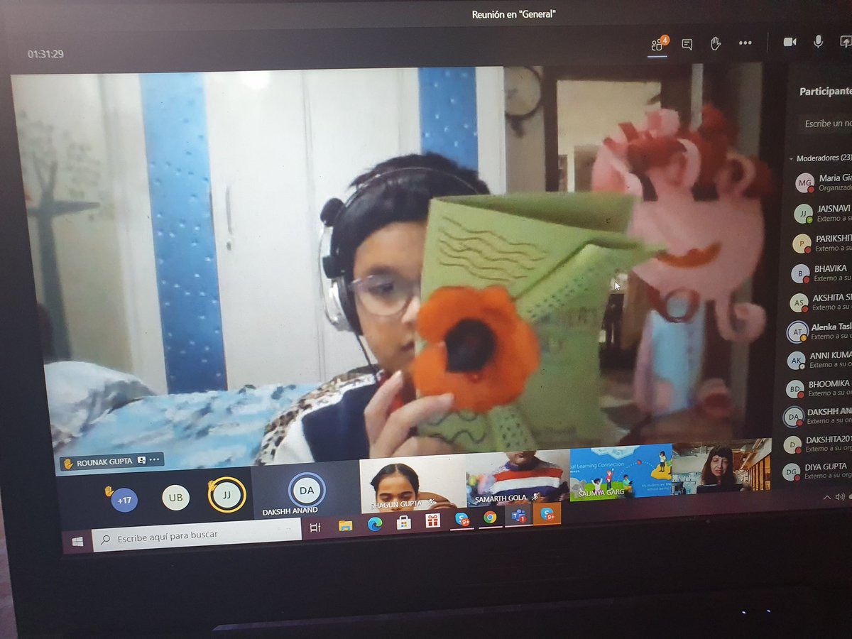 mariajosegiaved's tweet image. We connected with India @Flipgrid 
@MicrosoftEDU @Buncee @Wakelet @SkypeClassroom #GlobalLearningConnection