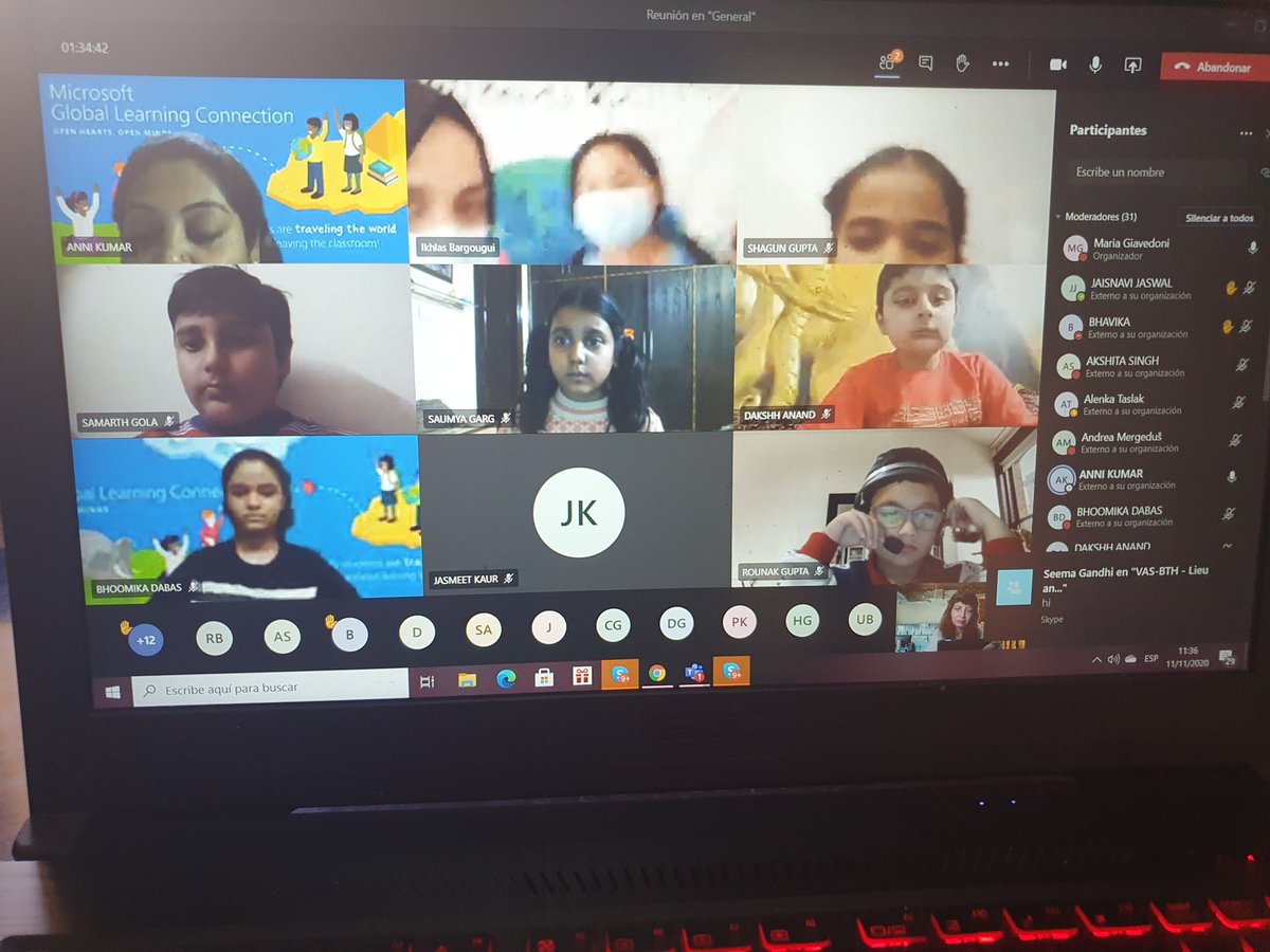 mariajosegiaved's tweet image. We connected with India @Flipgrid 
@MicrosoftEDU @Buncee @Wakelet @SkypeClassroom #GlobalLearningConnection