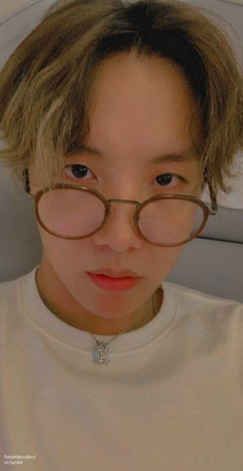 Flowers as BTS hair colours: a short & blossoming thread