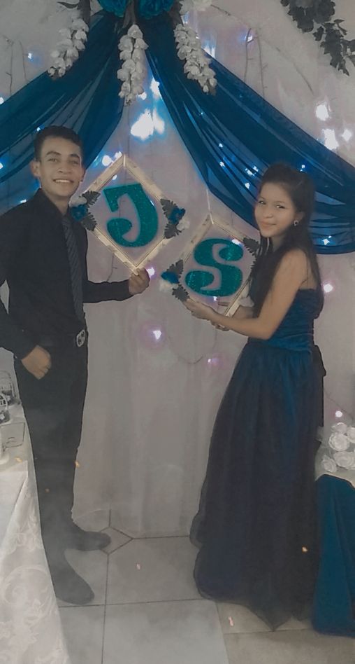 👑 tú eres mi mejor amigo siempre y me as demostrado que puedo confiar en ti y que Dios siempre está con nosotros te quiero demasiado ❤️ JEZA tu eres la persona indicada que llegó en el momento indicado mi Chelito✨ 🐧👑