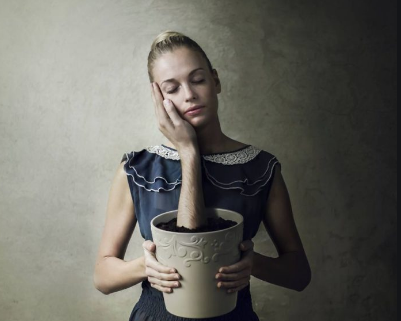 Amami, anche se io non ti amo. 
Amami, anche se non merito l'amore. 
Amami, anche se io non so amare 
e amami anche se non esiste l'amore. 
#MovieQuotes 
📷Michal Zahornacky