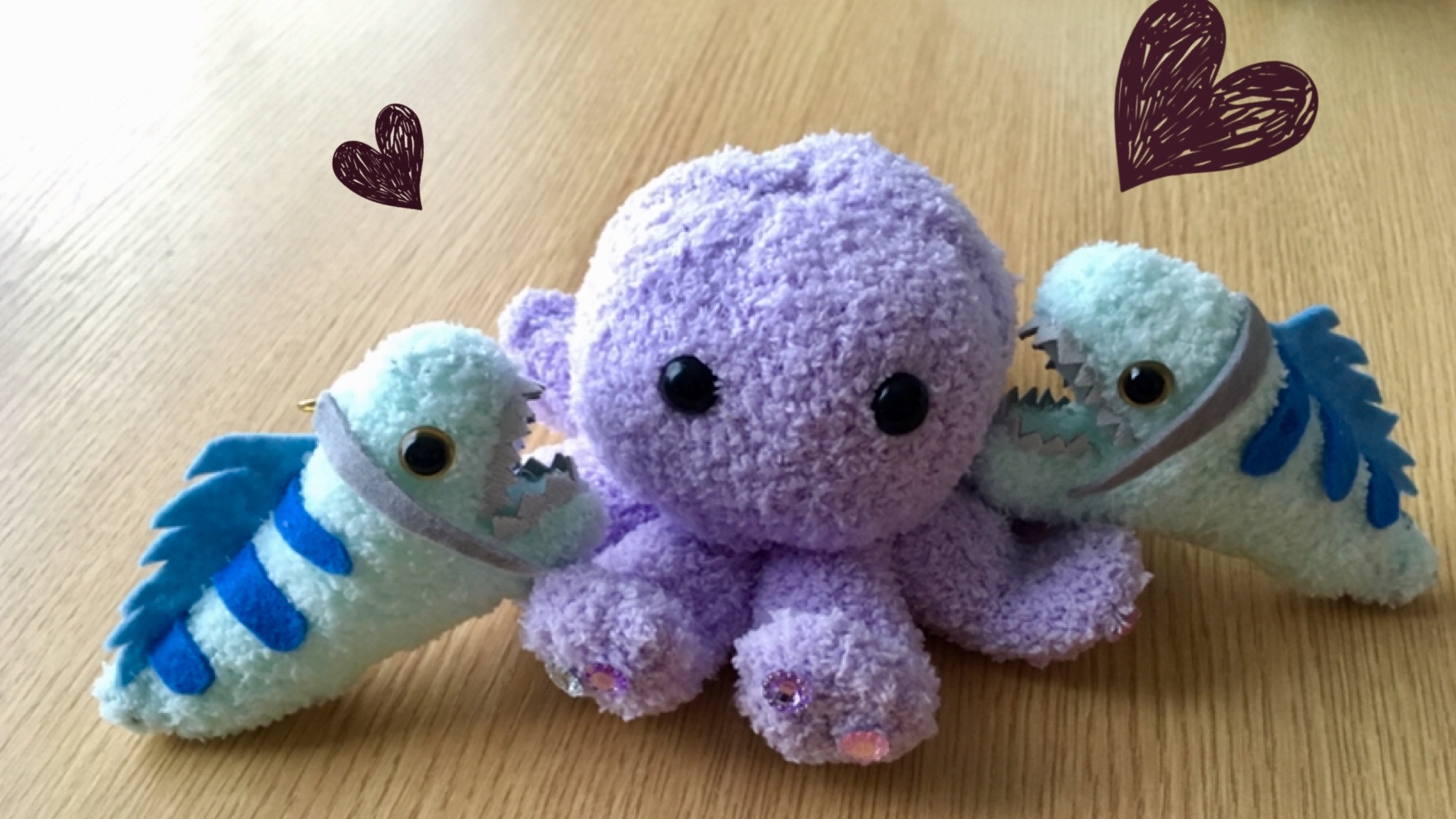 Mrs おかん 今回はあの双子をイメージしてウツボキーホルダーを作りました W 100均の手袋で作っています タコちゃんは試作中 作り方 T Co Hgck4cpay7 ツイステ ツイステ手芸部 100均diy T Co Ojxusjbwym Twitter