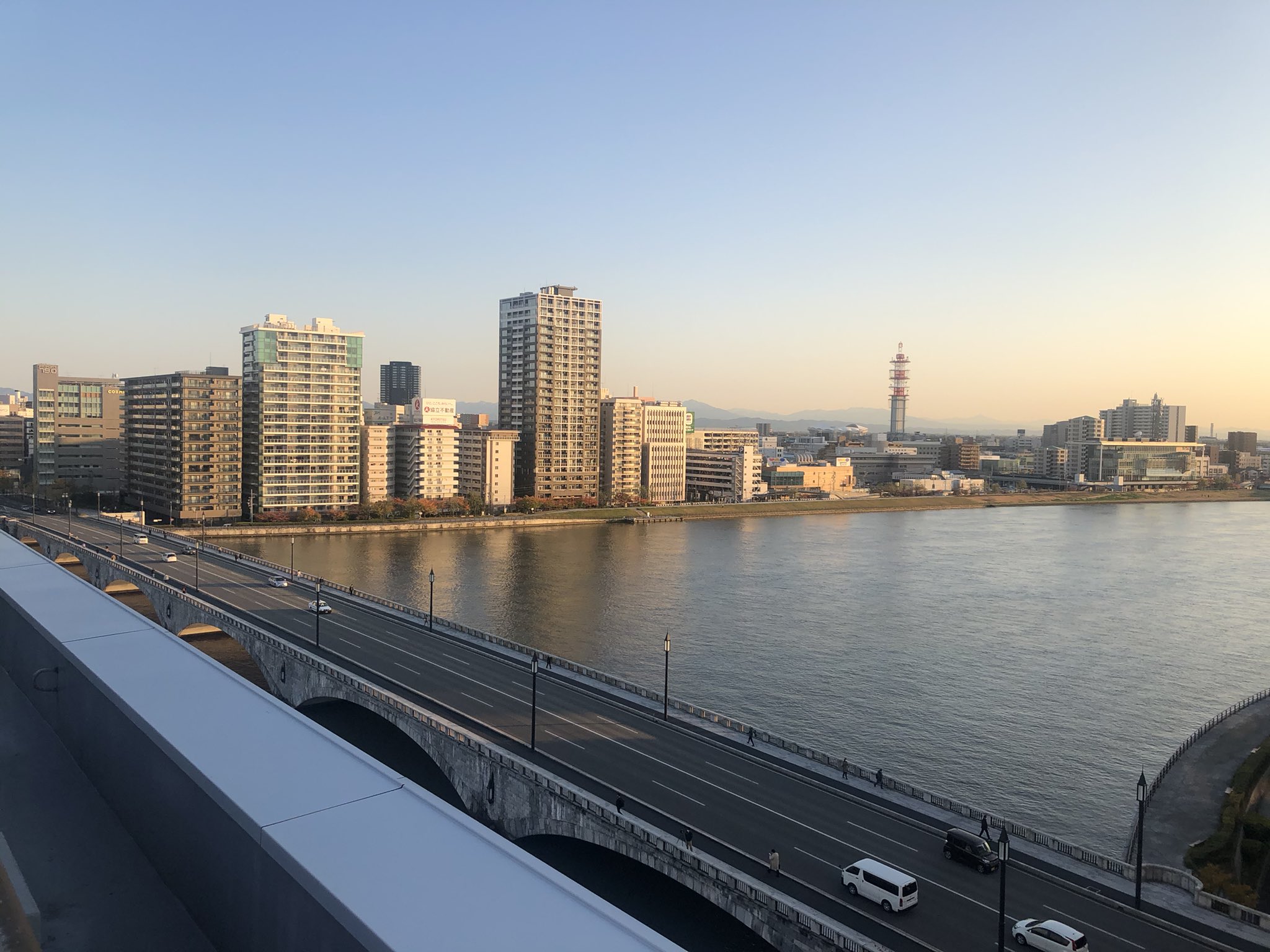 土田正憲 事業承継士 中小企業診断士 Ntt東日本万代橋ビルの屋上からの眺め 新潟市はきれいだ