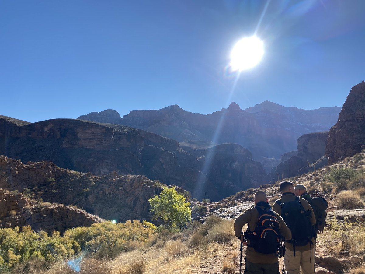 PhilByrnes5's tweet photo. 24.5 miles into the Grand Canyon on the 245th Marine Corp birthday with 3 marines (my brother one of them). Was honored to partake in the journey with such men of valor. Thank you to all the veterans and active military for all you’ve done/do https://t.co/xoym75KlRT