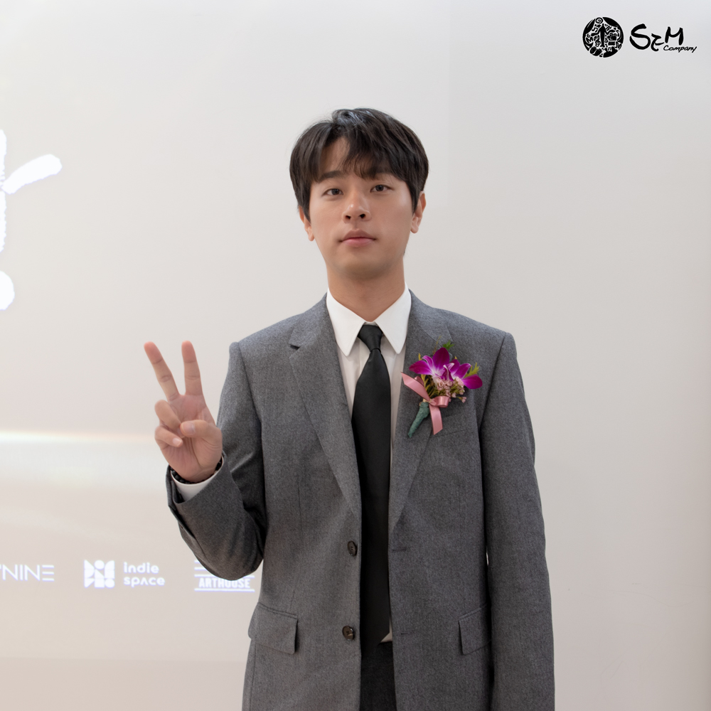 semcompany_'s tweet photo. [#박정민]
새미가 담아온 영평상 시상식 현장!
박정민 배우의 남우조연상 수상을 축하드립니다 🎉
⠀
#영평상 #한국영화평론가협회상 #다만악에서구하소서 #유이 #남우조연상 #축하드립니다

레드카펫 영상은 인스타그램 게시물에서 확인! 🔽
https://t.co/Q4Jn6Q2POD https://t.co/jkBaQwFXie