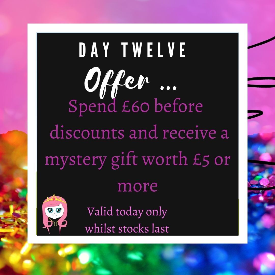 PhpPink's tweet photo. #12days and its the last day.   Don't forget the £5 off a £50 shop applied all week (code: 12days), so today if you spend £60 before discounts you will also receive a mystery gift.  Purchasing a place on my wreath making course will also count towards the £60 spend. https://t.co/m4ACcXykig