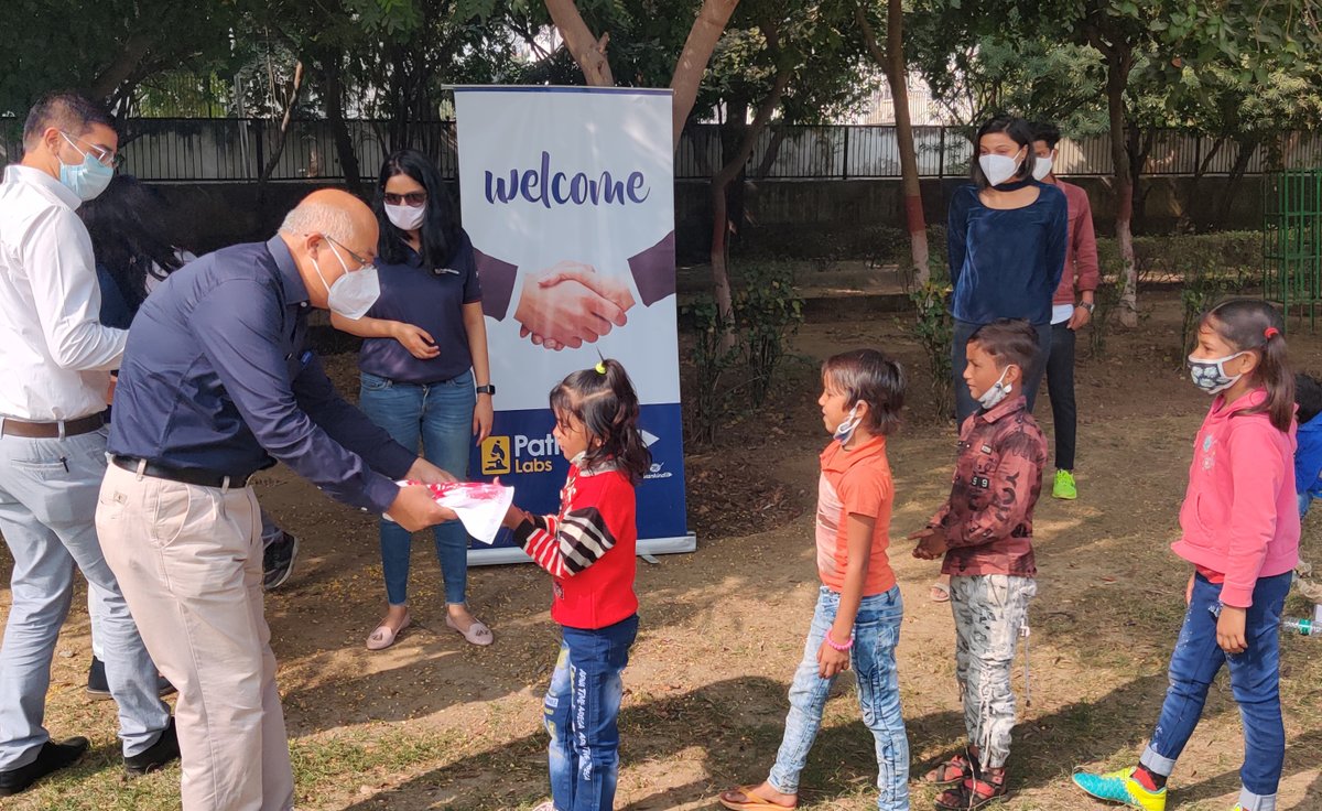 Vashishta_S's tweet photo. This Diwali, we collaborated with TYCIA foundation that helps bright young migrant kids realise their true potential via interventions such as providing mid-day meals, educating them etc. We tried to bring a smile to their faces by offering them Diwali gifts. https://t.co/IIltSDWEdy