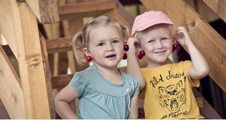 bioland_de's tweet photo. Nachhaltige Ernährung für (eure) Kids in der Schule oder im Kindergarten findet ihr gut?
Dann macht euch schlau, wie das geht und besucht ein Online-Seminar von uns. Alle Infos zu den nächsten Terminen gibt's hier 👉 https://t.co/c0vkazvF9f
#bioessen #vollereinsatzfürdasbeste https://t.co/KrzsqxSYup