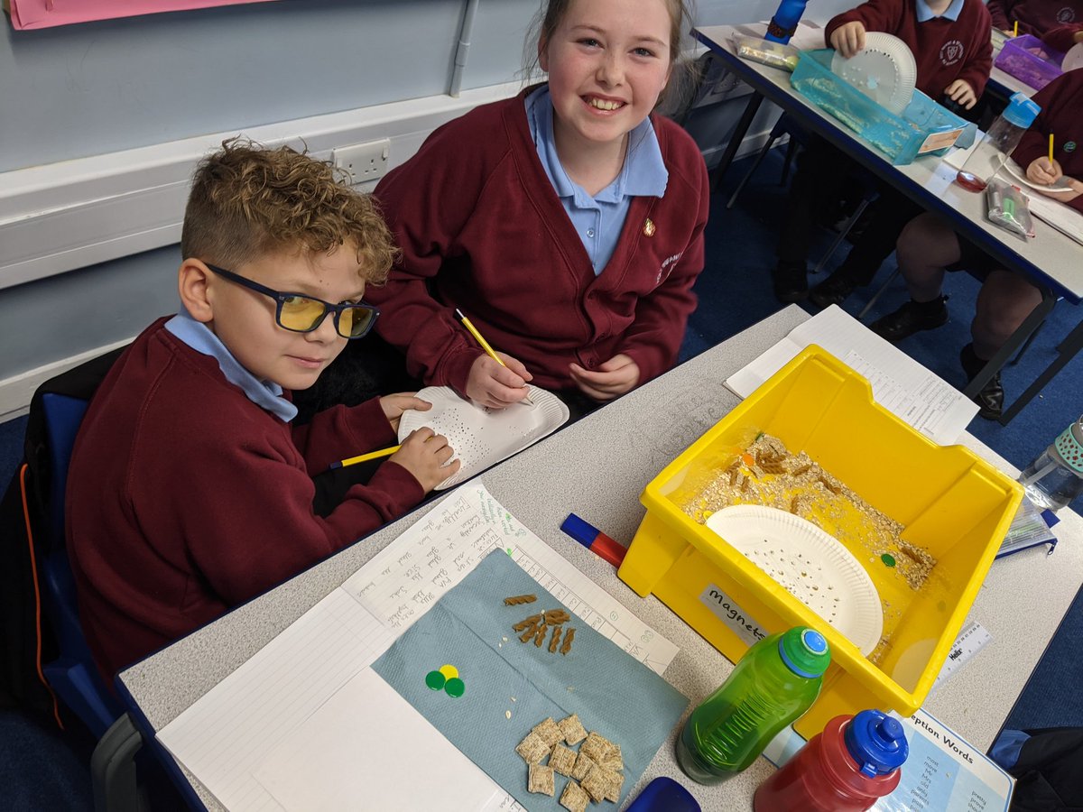 HolyInfantsRCP's tweet photo. Year 5 have designed and created their own sieves to separate the solid materials from this mixture #year5science #snapscience https://t.co/MLMLIcLEk4