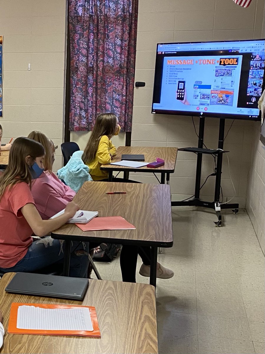 RepMoMiddle's tweet photo. Students in our 6th grade PBL Social Studies classes recently met with communication experts via Google Meets! Our experts helped our students understand how to create an interesting news report. #repmoproud https://t.co/x9GslygAlY