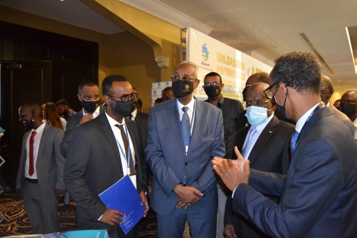 sgtdjiboutiport's tweet photo. We took part in the #Forum_Africain_des_Ports at Djibouti. Day1 #FAP2020 #Djibouti #Africa #Ports #Collaboration https://t.co/qHL7NDir60