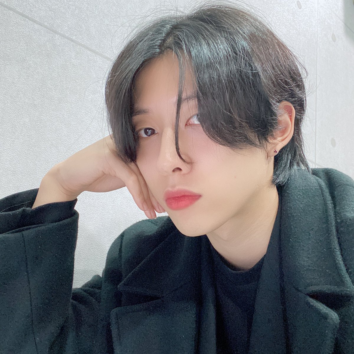 Noir__official's tweet photo. 오랜만입니다 루미들 오래기다렸나요?❤️
#김연국#하이룽#느와르#noir#감성 https://t.co/rdnQHMXh89