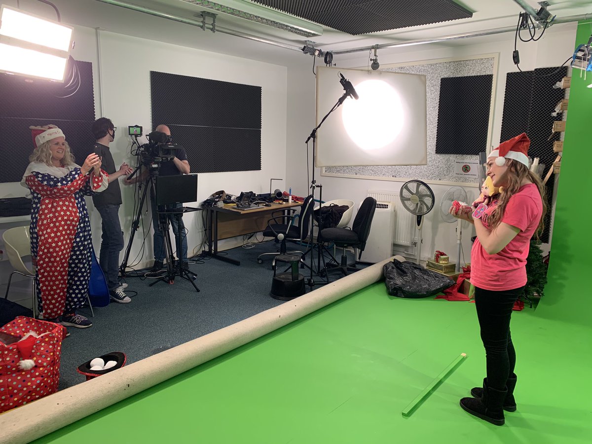 mediafourUK's tweet photo. Welcome to @luciasworld & @Matmi for a fun filled shoot in our green screen studio #greenscreen #funinthestudio #signlanguage https://t.co/iUnQw7PThc