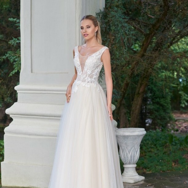 RelevanceBridal's tweet photo. Kolekcja Sukien Ślubnych
Relevance Bridal - Moonlight 2020
Model: JASMINE
📷📷📷https://t.co/e7C0KOLlcn
Autoryzowany salon
📷📷📷https://t.co/6bt27loxG5
#SuknieSlubneProducent #SuknieSlubne #relevancebridal https://t.co/UctOn7PhOj https://t.co/tMLgP5Xb7k