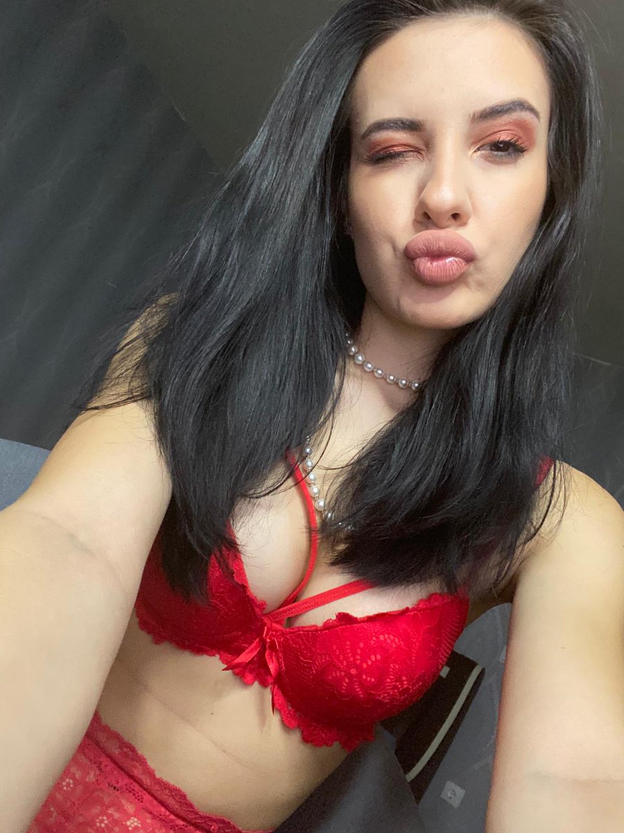 Live, baby👉https://t.co/X95QmyVzVi 🔞@chaturbate RT PLS😘 https://t.co/KooR3Kdq7W
