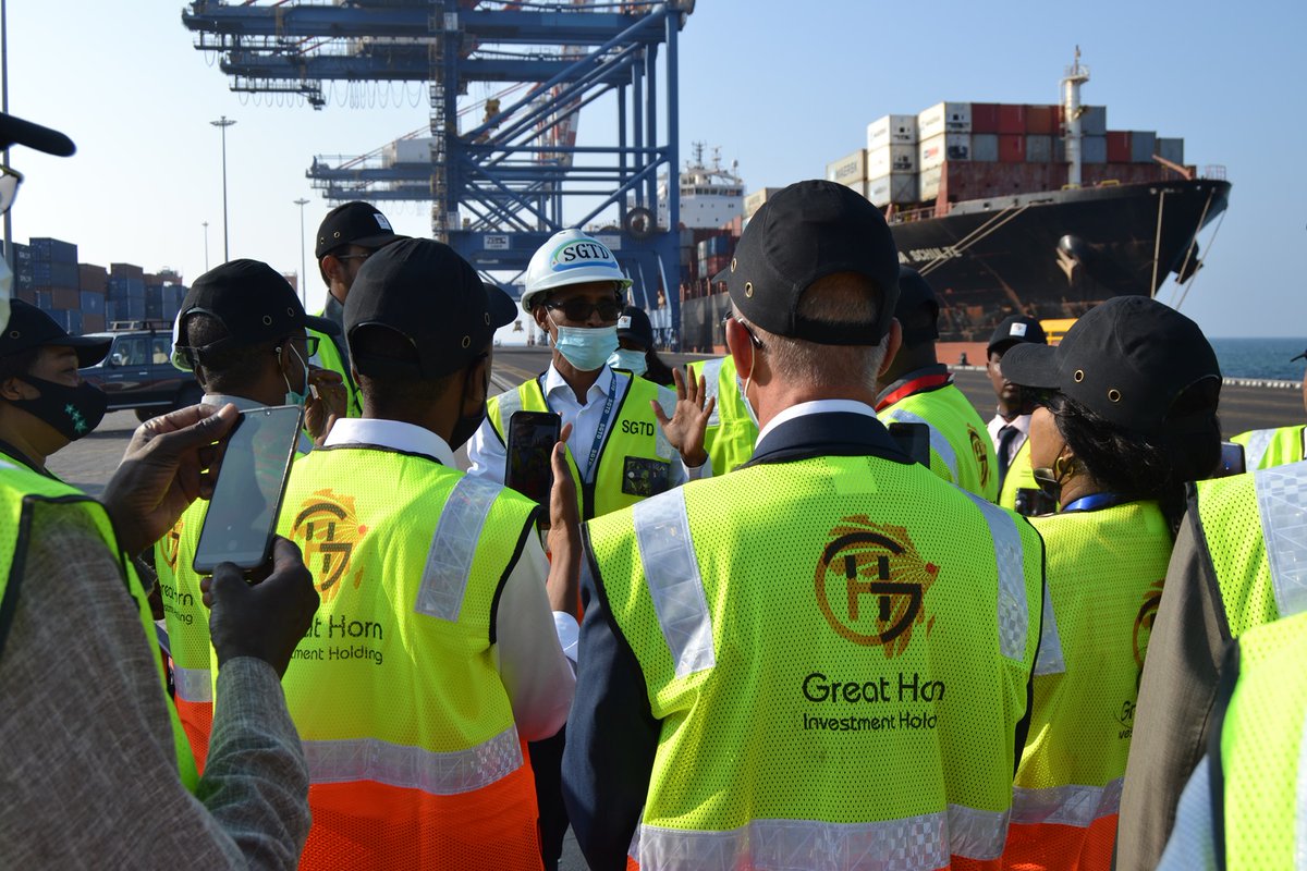 sgtdjiboutiport's tweet photo. We had the pleasure to welcome the delegation of the #FAP2020 in our Terminal for a tour of our facilities. #FAP2020 #Djibouti #Africa #Ports #Collaboration https://t.co/VCGRgcNExy