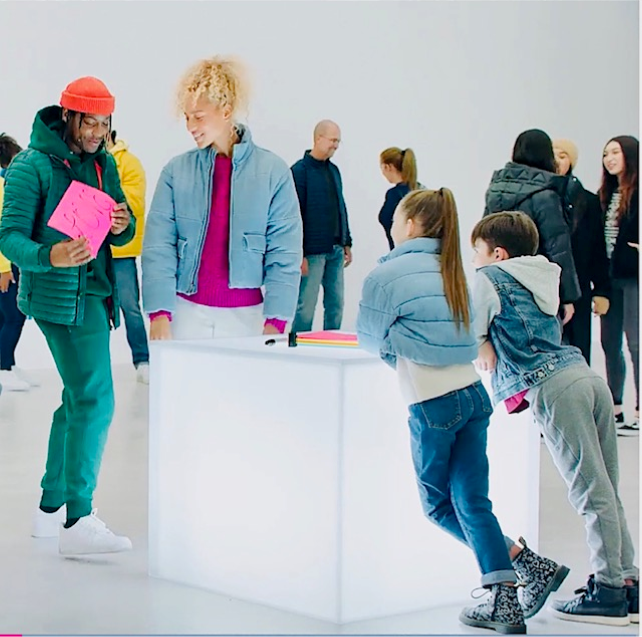 _aidenanderson's tweet photo. Working as a family👨‍👩‍👧‍👦
@Gap debuts holiday campaign from new CMO and In-House Team. The 2020 ‘Dream the Future,’ a colorful song and dance that highlights togetherness, even during a time of crisis. ❤🧡💛💚💙💜🖤🤍
Instagram: https://t.co/MONeQSCK3g
#aidenanderson #brooklynsummer https://t.co/aQ94iC3Qik