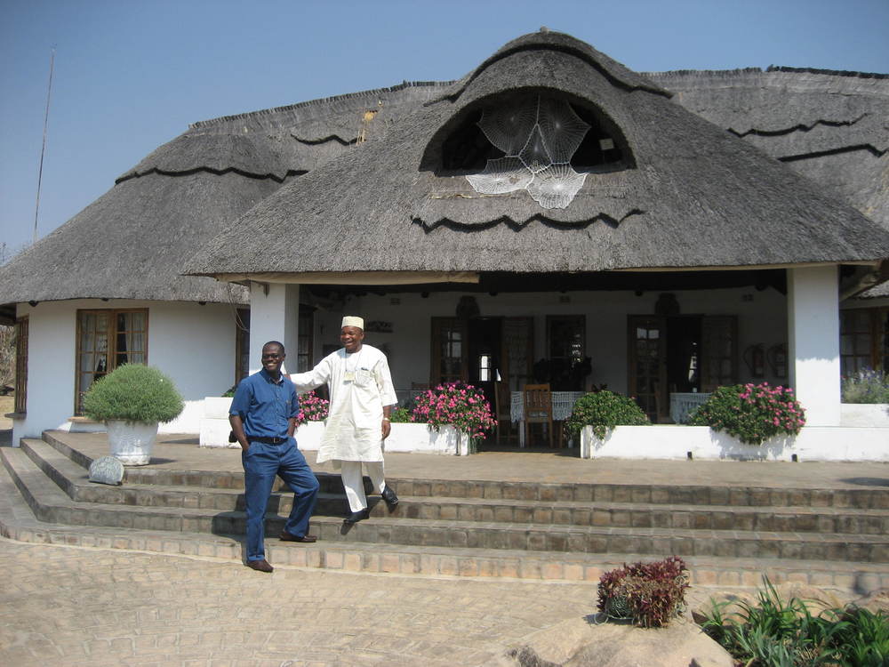 MasvingoTourism's tweet photo. 🚩We are looking for information relating to the status of this place #GoldenSpiderWeb at Chaka Business Centre, Masvingo and contact details of current owners. 

🚩Any help is appreciated https://t.co/CB0KQiyf4y