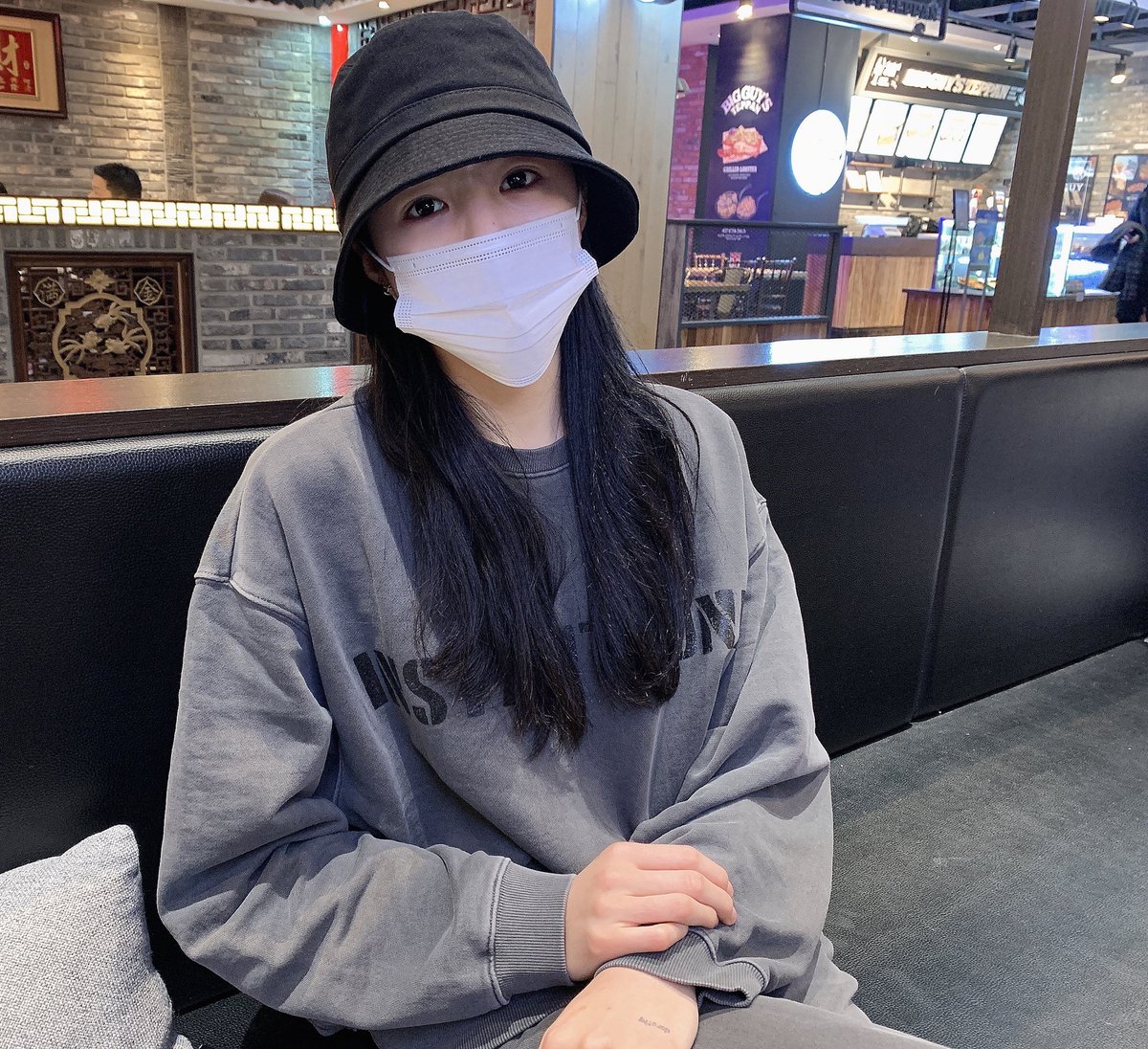 Davely__11's tweet photo. 트윗 어렵땅 〰️🥺 https://t.co/JkEvfDJ1al