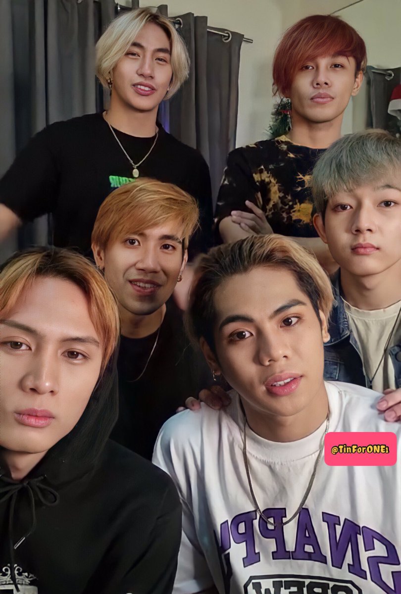 TinForONE1's tweet photo. Maaah bat ganun?? This handsome faces tho 🥰🥰
@FirstoneAlpha @J_FirstOne @FirstOneJoker @firstoneACEofc @1stone_max @jayson_lee18
@1stoneOfficial https://t.co/EkHwXXwNfL