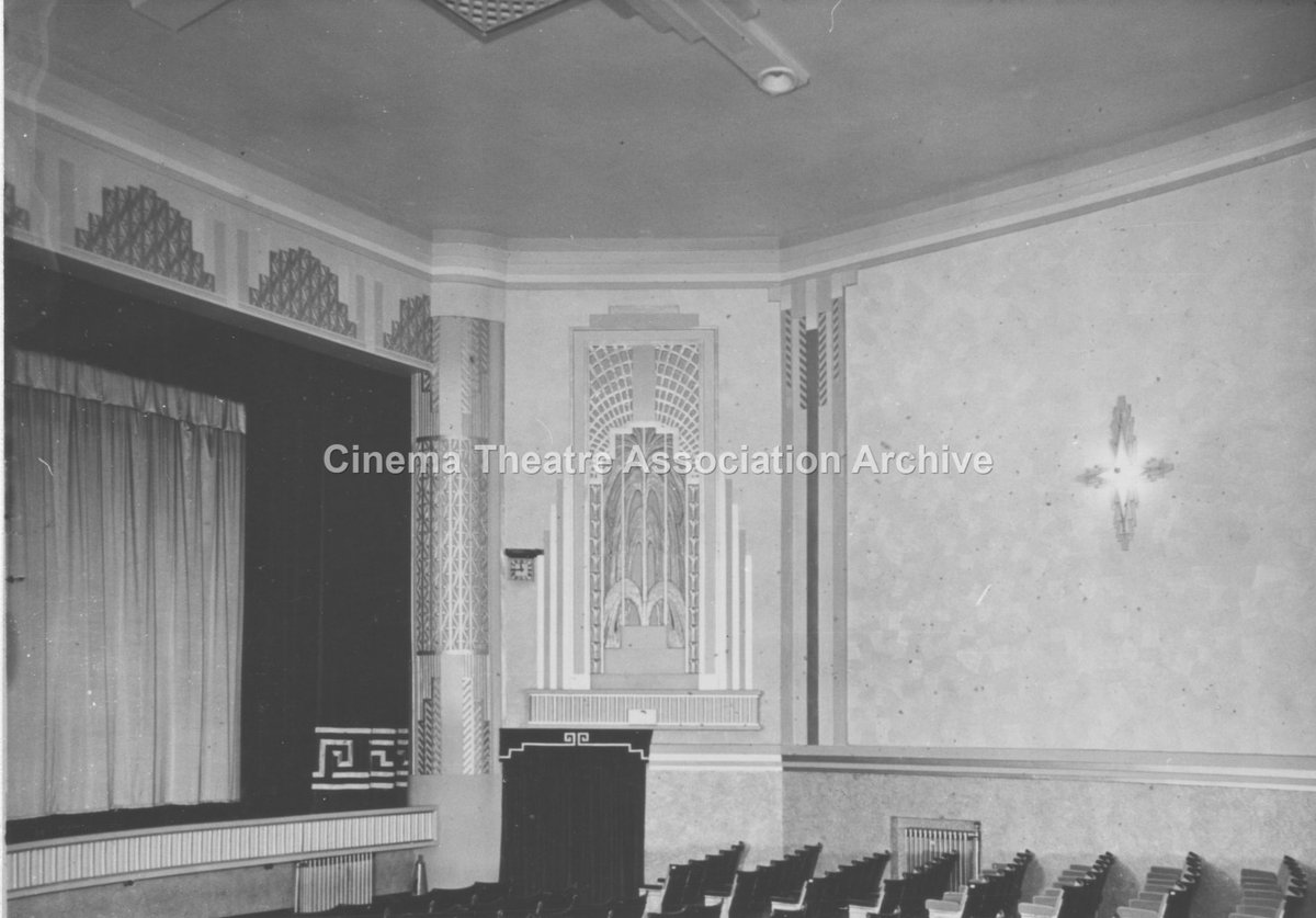 CTA_Archive's tweet photo. Happy 85th Birthday - Regal Cinema Wells, Somerset.  Opened 12 November 1935.  Architect Ernest S Roberts. Grade II listed.  Photo from the ⁦@CTA_Archive⁩ https://t.co/bproH2Ws7B
