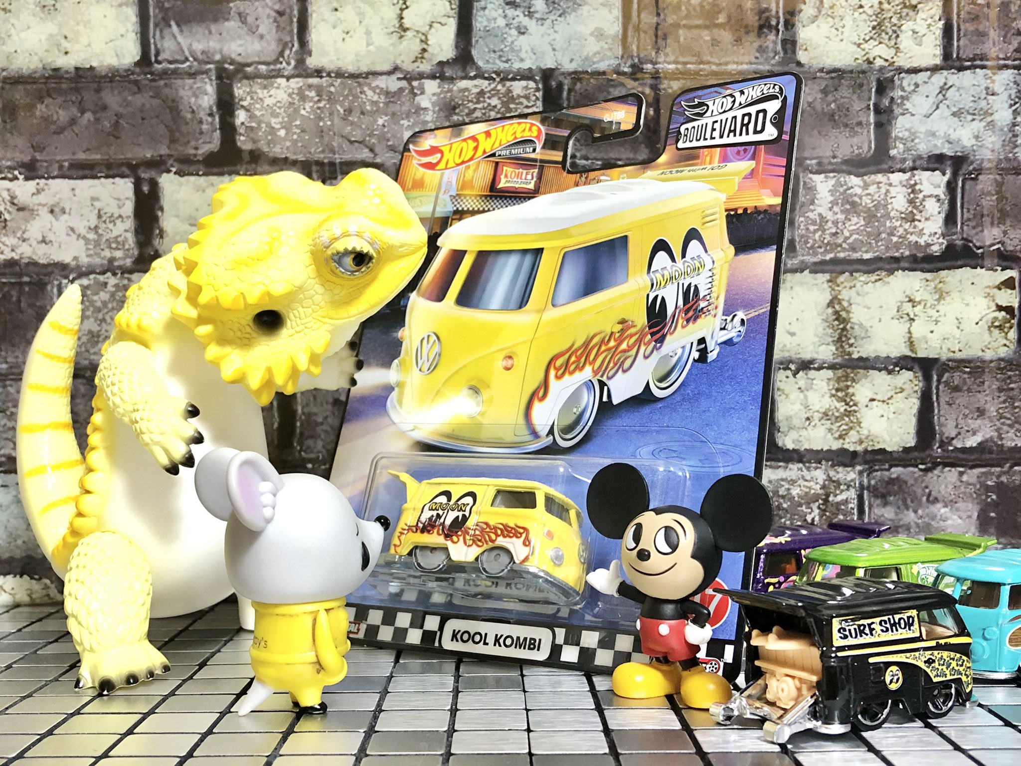 ポンコツ探検隊 モヤジャン ホットウィール メタル クールコンビ ムーンアイズ ホットウィール ミニカー クールコンビ ムーンアイズ ソフビ ネズミのチュッチュ フトアゴン ミッキーマウス T Co Sepb8acg1s Twitter ポンコツ探検隊 モヤジャン ホットウィール メタル クールコンビ ムーンアイズ ホットウィール ミニカー クールコンビ ムーンアイズ ソフビ ネズミのチュッチュ フトアゴン ミッキーマウス T Co Sepb8acg1s Twitter