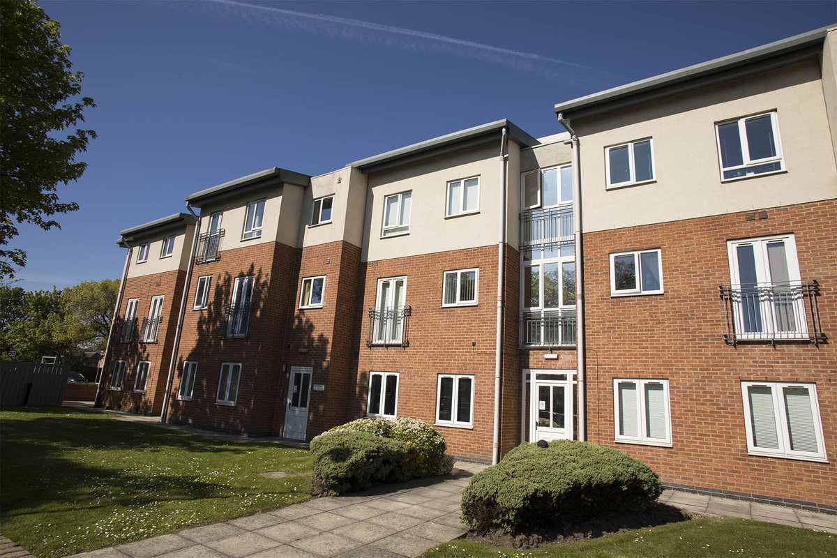 **Development Focus**
Albert Gate is a modern, contemporary residential development boasting 30 apartments and an underground car park. It sits next to the greenery of Albert Park in Middlesbrough and is the first urban fitted development in the town. chalonergroup.co.uk