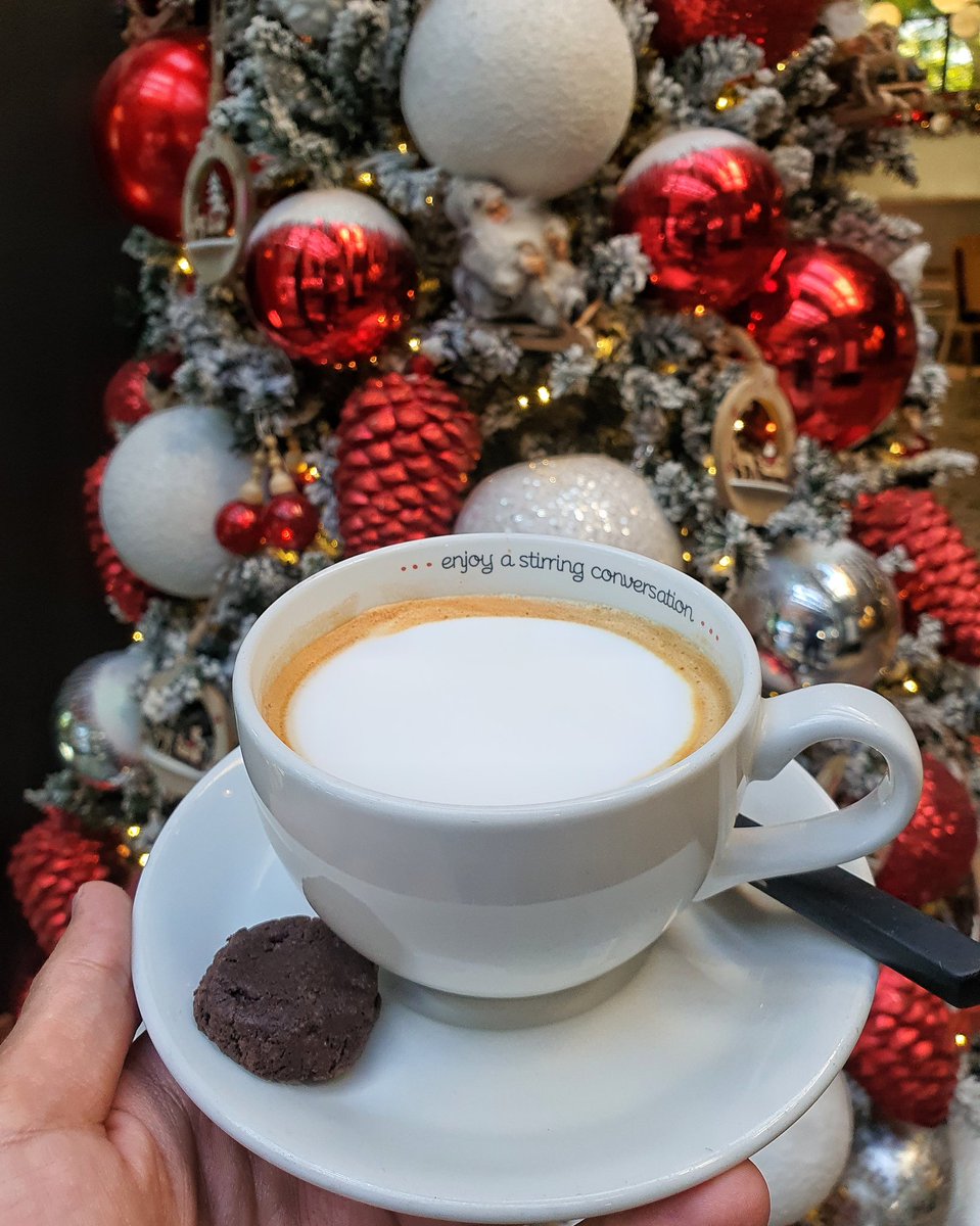 Christmas countdown is on🎄🎁🎅
Wake up, head down to $bartartine, enjoy the sun before the lockdown and spread some positive #Christmas vibes 😍