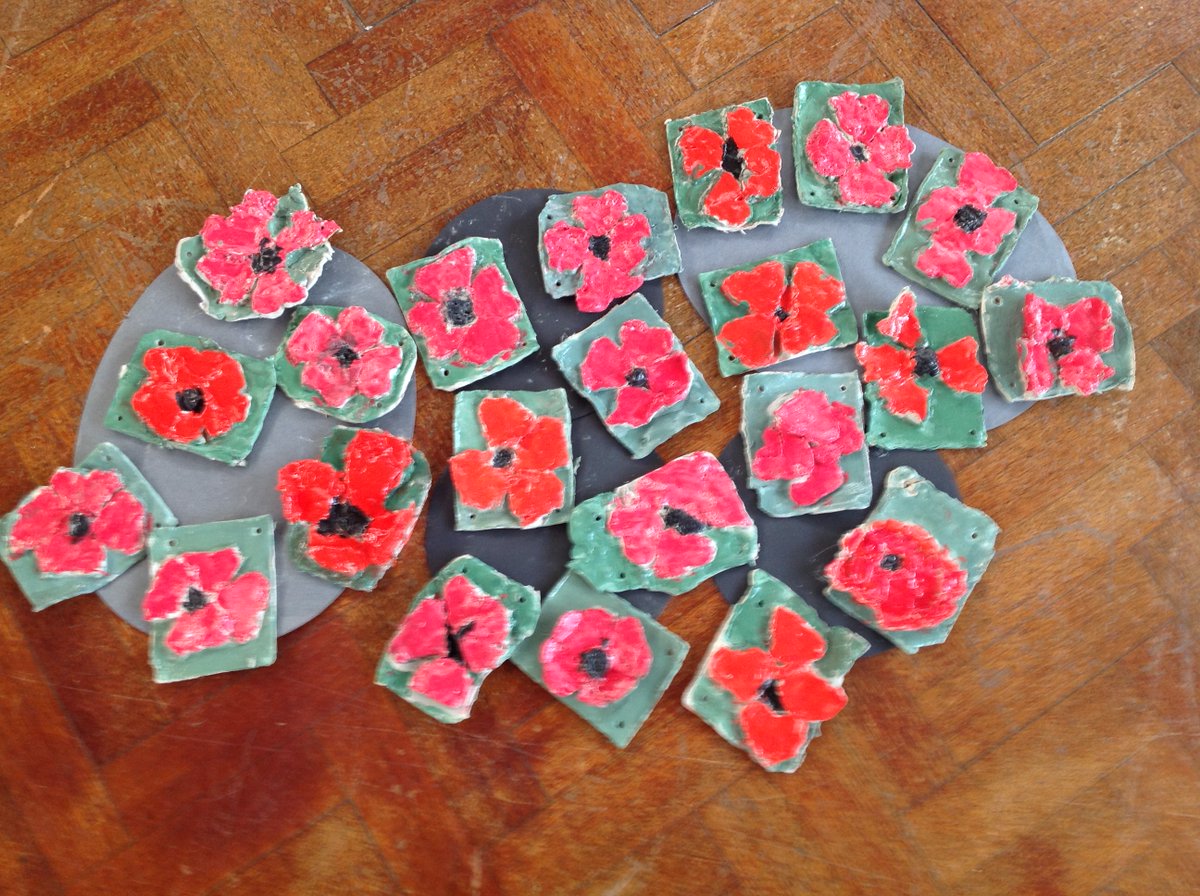 cunninghaminfan's tweet photo. Here are Year 1 and 2's poppies. https://t.co/CsxMCil5WT