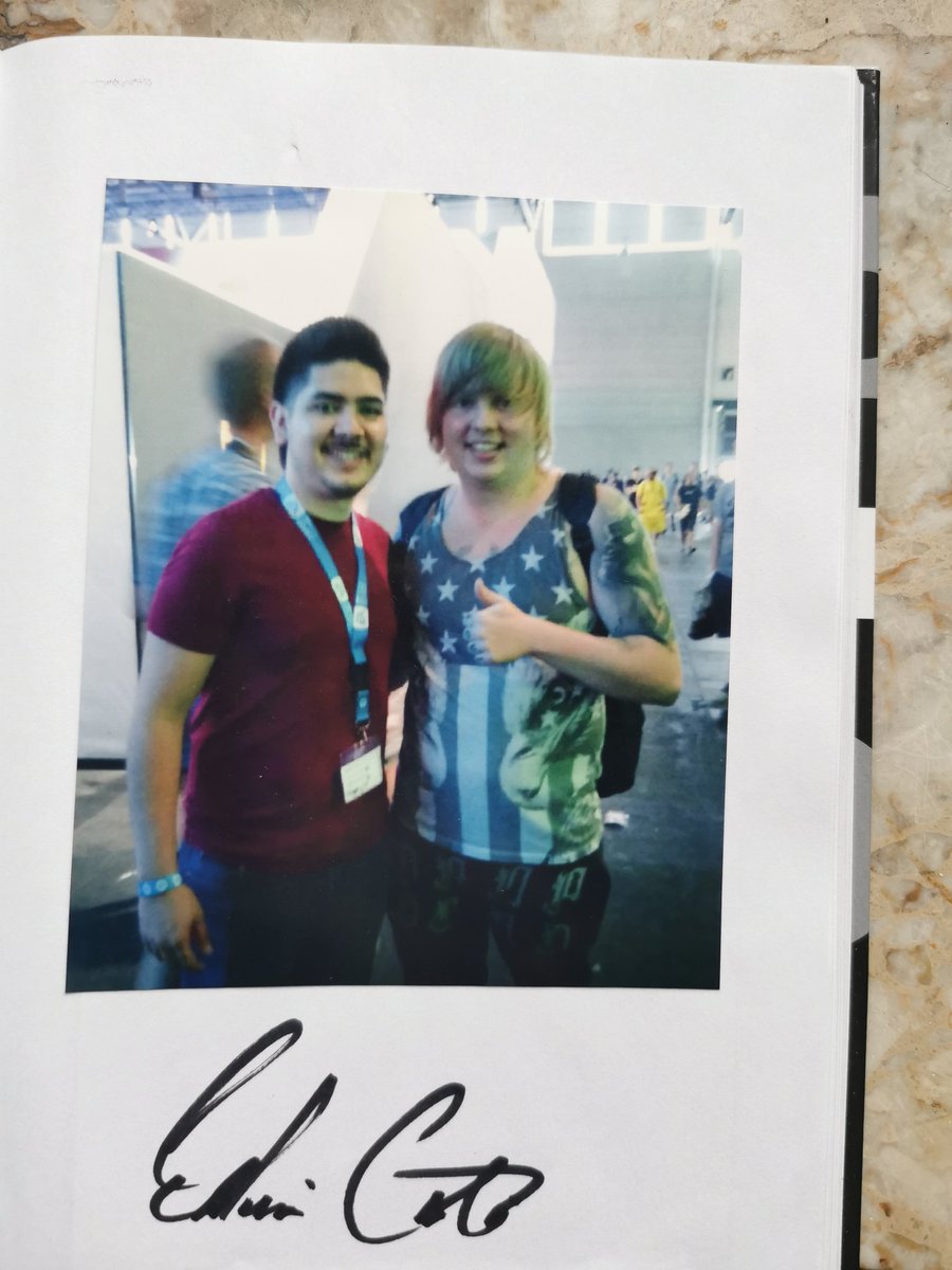iButterKeks's tweet photo. @Castro1021 look what I just found 😂😂😂. Throwback to 2015. That's embarrassing af. https://t.co/LOi67y80bv