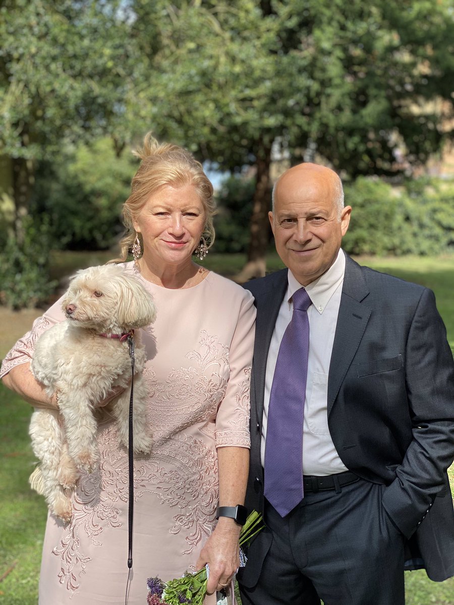 Cookiethedog12's tweet photo. My humum &amp; hudad &amp; me all got married and I was the bridesdog! I was so excited - I tried to pay attention but there were sooo many squirrels in that park! https://t.co/DOaTgwuLS4