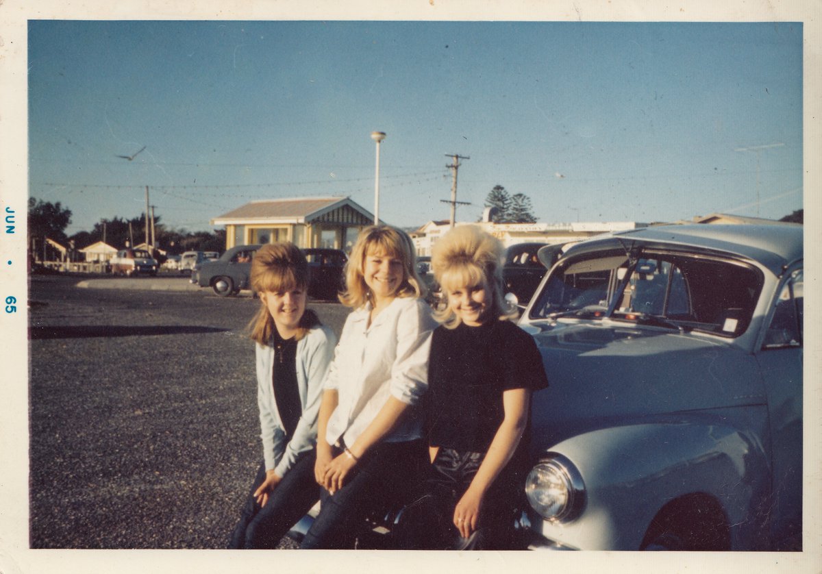OratiaBooks's tweet photo. Are you ready for a cool ride through New Zealand in the sixties, courtesy of Stephen Barnett’s Life with Cars? Then read on. #OratiaBooks #Lifewithcars #NZ
https://t.co/GsyISKcuZE https://t.co/Vm6LTHtzdO