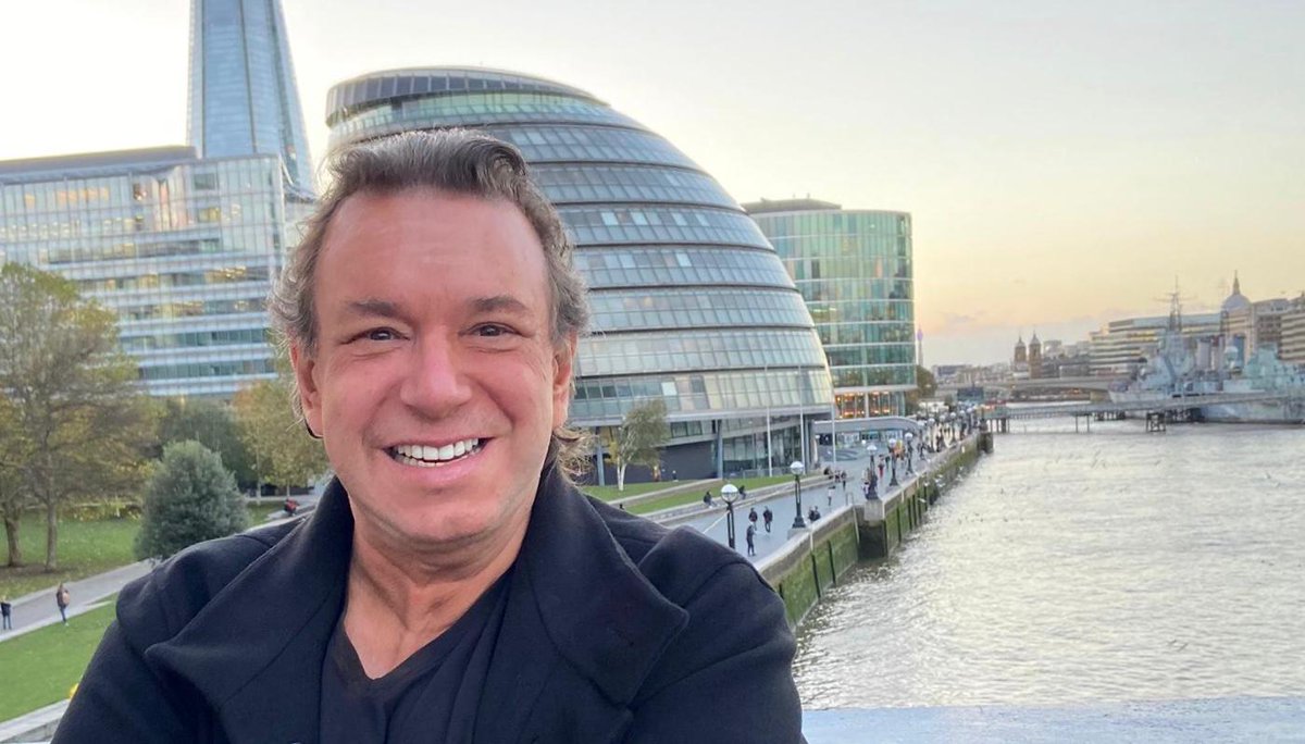 UKIP's tweet image. Dr Peter Gammons (@Gammons4London) is UKIP's candidate for London Mayor, taking our fight to the Khanage left behind by Labour.

WATCH: facebook.com/UKIP/videos/34…