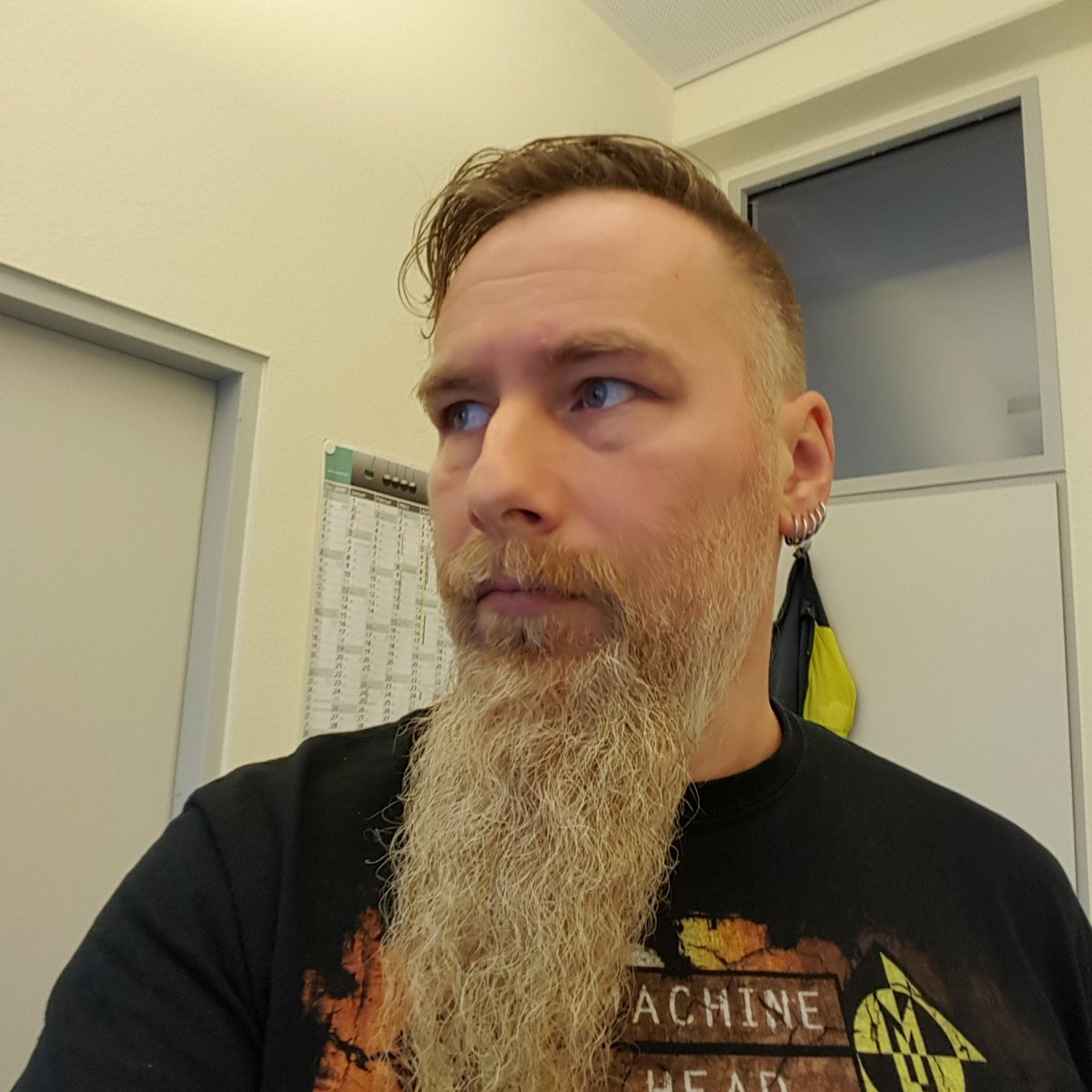 rnnngcrzy's tweet photo. #metalthursday https://t.co/yonZN2HBQZ