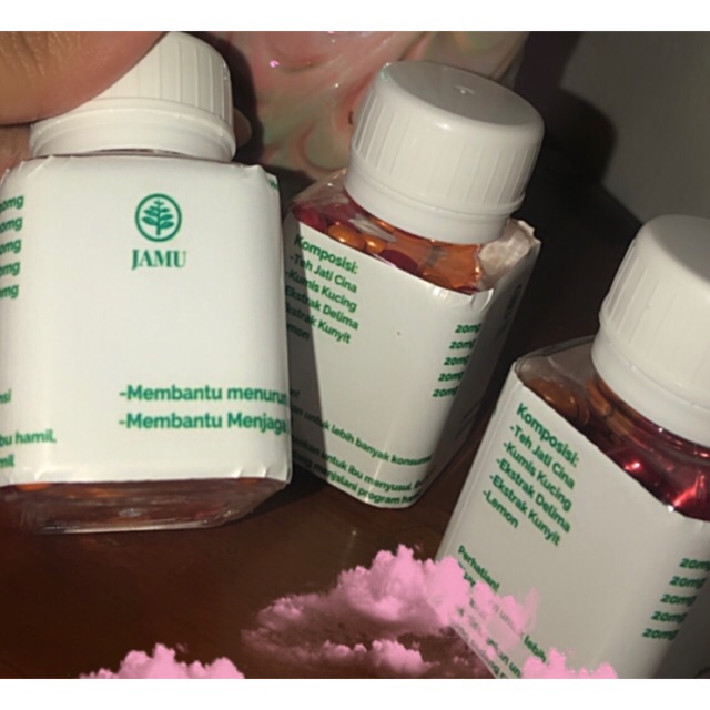 wyndaK's tweet photo. Saya menjual Jamu Pelangsing herbal seharga Rp156.900. Dapatkan di Shopee sekarang! https://t.co/yhjPt9G96c #ShopeeID https://t.co/G4WrH67Gwq