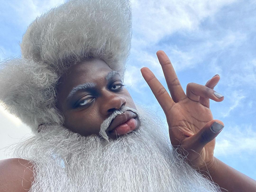 thisislithits's tweet image. ¿Quieres una camiseta oficial de @LilNasX? ¡Sigue nuestra playlist y participa! LilNasXES.lnk.to/CamisetasOfici… 

#LitHits #LilNasX #Holiday #Concurso