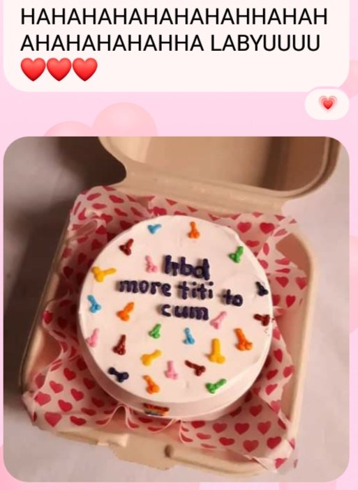LuisGullan's tweet photo. HAHHAAHHAAHHAHHAHA maraming salamat sa pa cake mare... buti nalang inde mo napadala sa bahay namen at baka mapalayas ako... https://t.co/MO5Yii4qOz