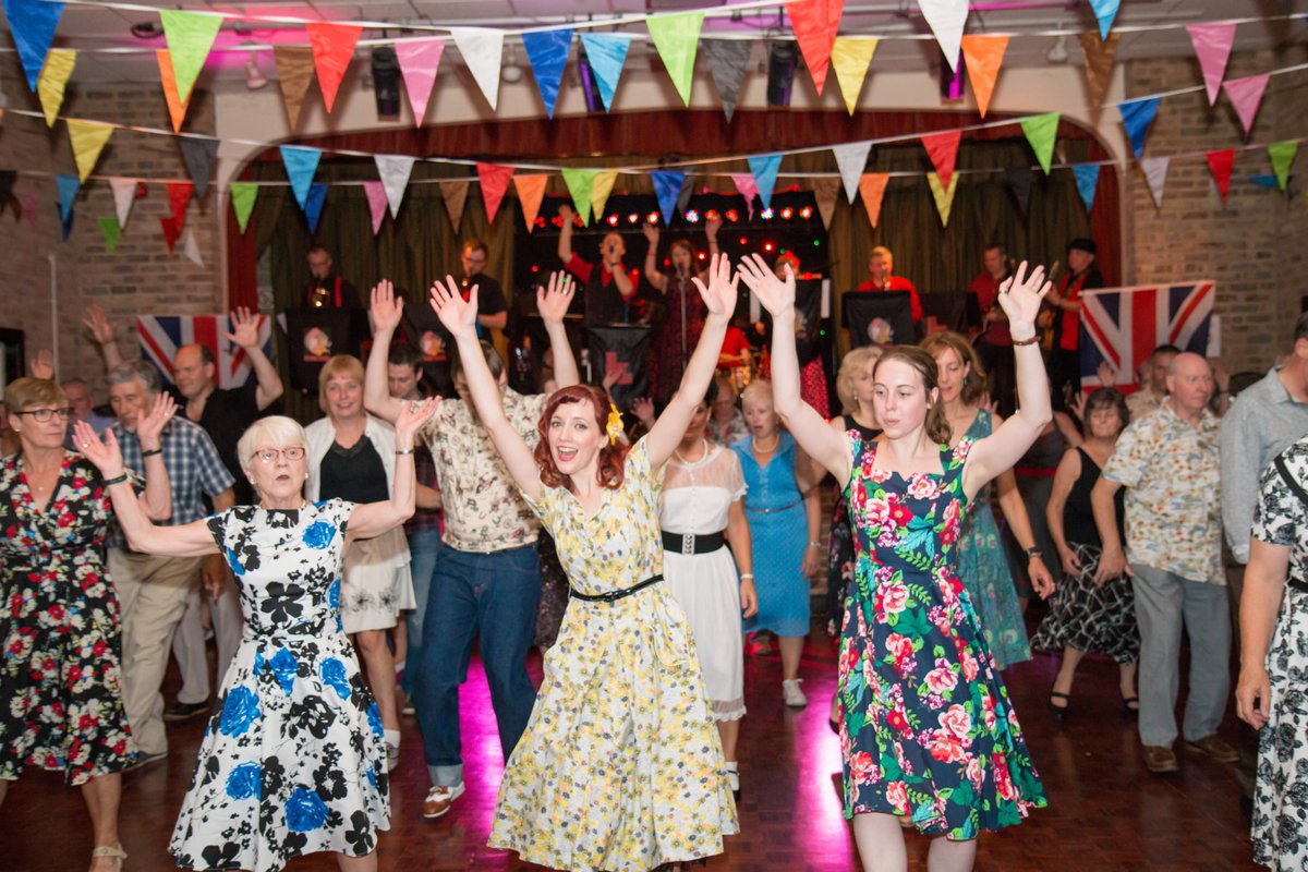 MedwayLindyHop's tweet photo. This week's #ThrowbackThursday we remember some of our party nights #lindyhop https://t.co/vINpbAue81